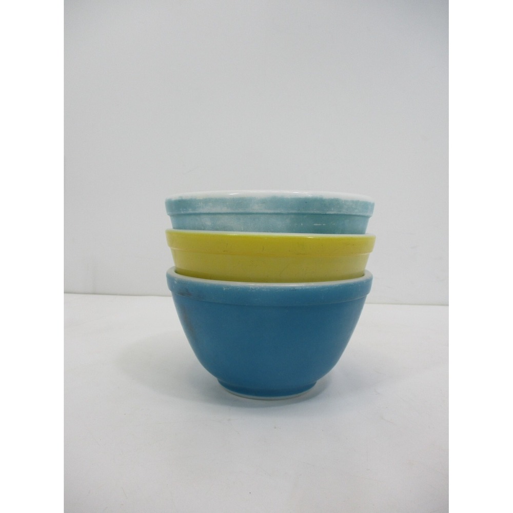 PYREX PRIMARY COLORS YELLOW #401 MIXING BOWL 1 1/2 PT USA Blue no 401 stamped. - Picture 5 of 8